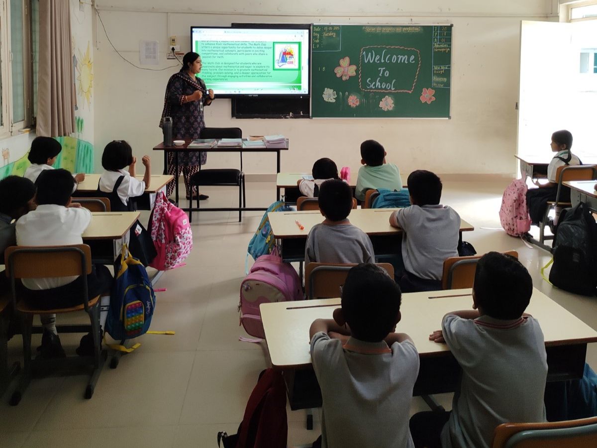 club-introduction-in-class
