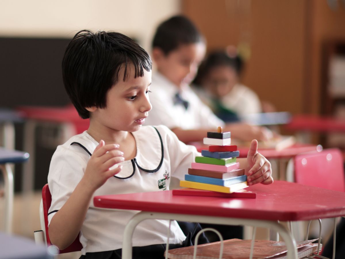 doing-play-activities-in-classroom